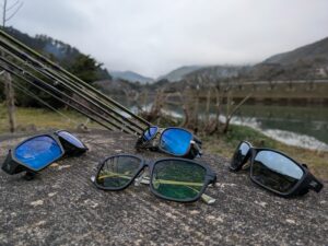ゼクーの偏光サングラスをあつめて撮った写真