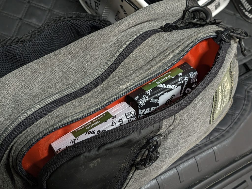 ハヤブサのフックファイルBASS2の写真